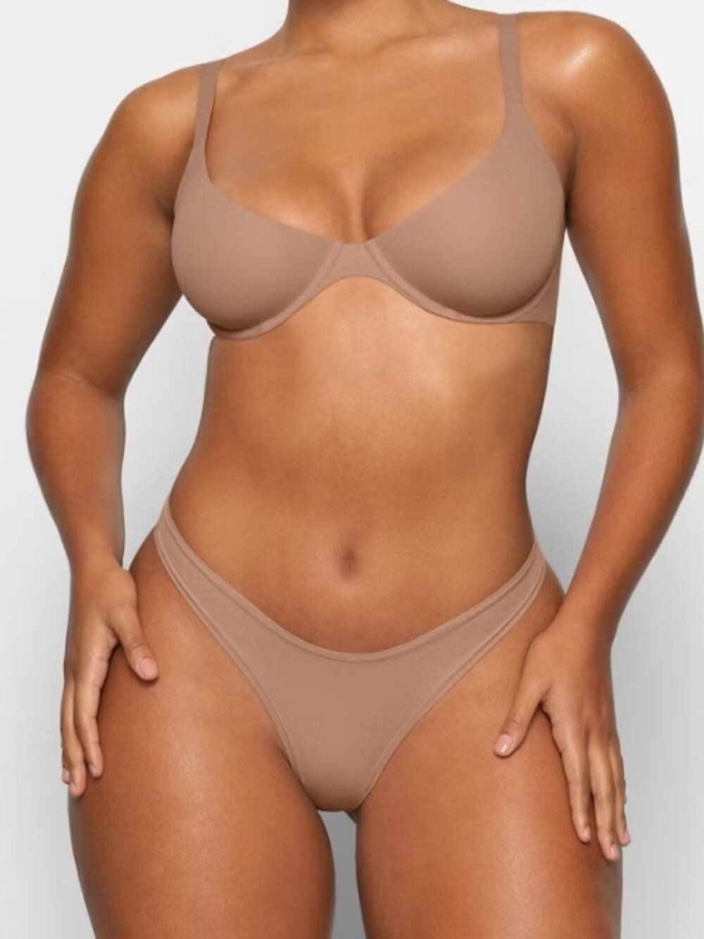 NEW SKIMS Fits Everybody Scoop Plunge Bra Sienna 32A NWT